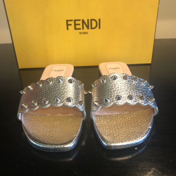 FENDI NWT FLAT SANDAL SPIKES SILVER Size:7.5 Box/ Dustbag included - Picture 7 of 9